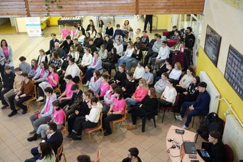 Kérdezd a minisztert - Százhalombattán